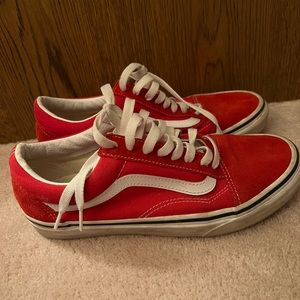 Old Skool Vans- color:racing red